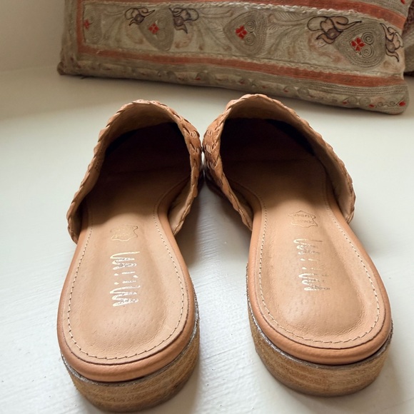 Mi.iM woven pointed toe mules - 6.5 - Picture 7 of 9